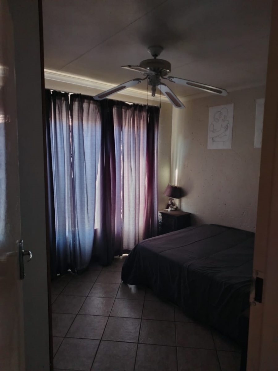 2 Bedroom Property for Sale in Vaalpark Free State
